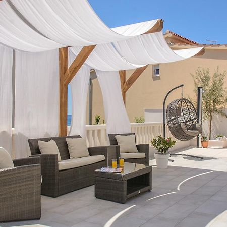 Apartments Villa Atlantis Trogir Exteriör bild