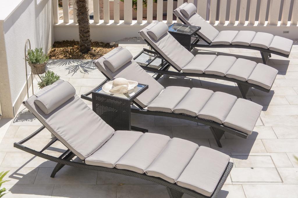 Apartments Villa Atlantis Trogir Exteriör bild