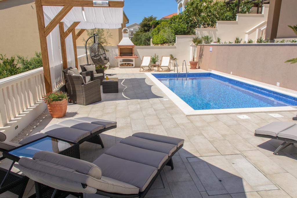 Apartments Villa Atlantis Trogir Exteriör bild