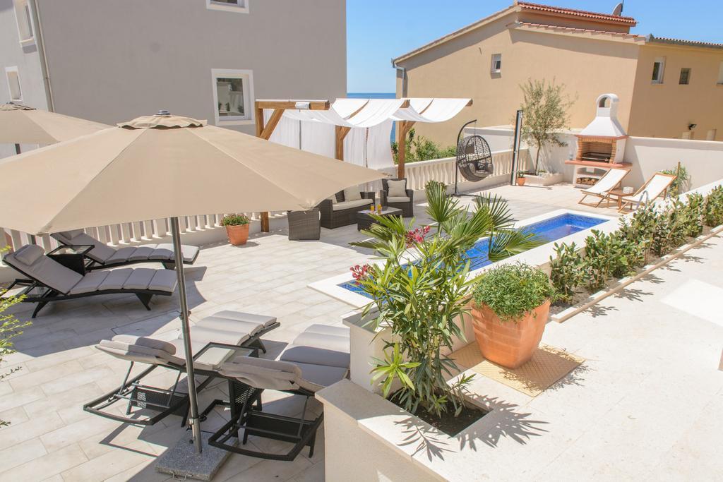 Apartments Villa Atlantis Trogir Exteriör bild