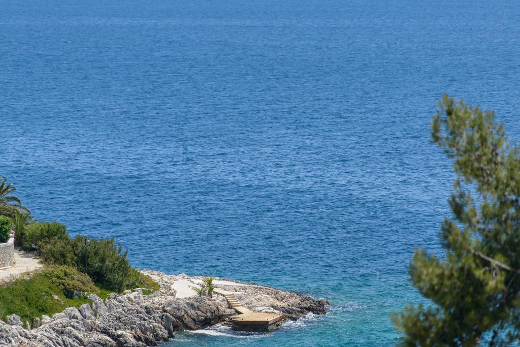 Apartments Villa Atlantis Trogir Exteriör bild