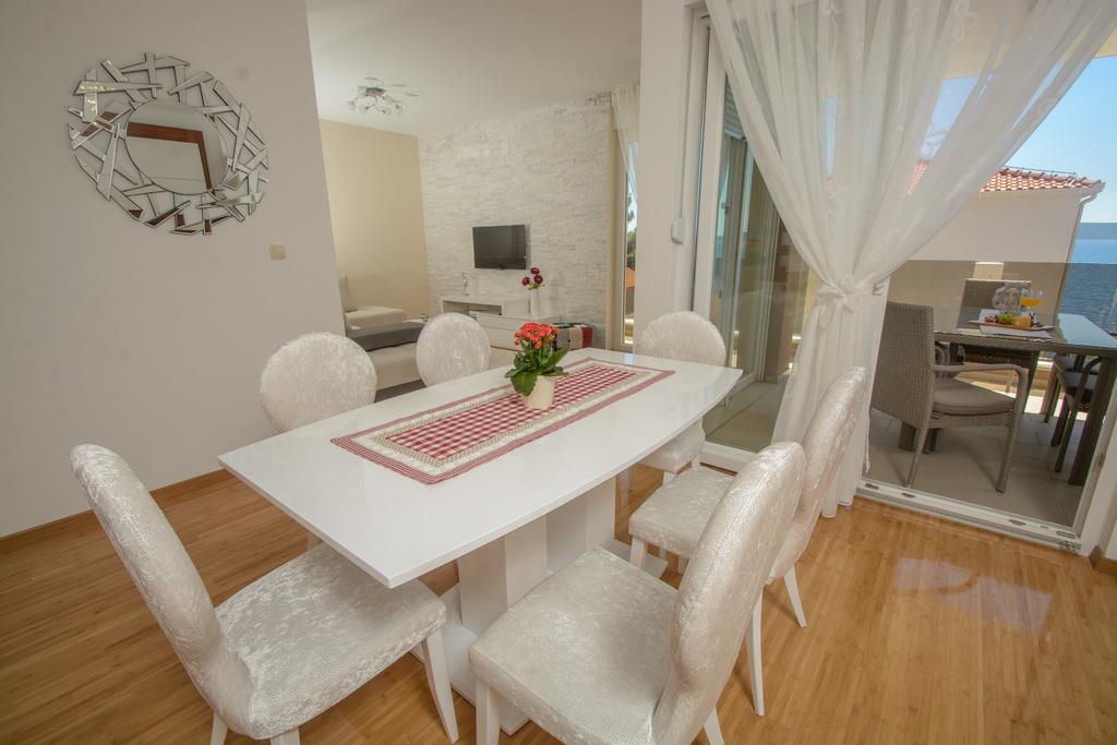 Apartments Villa Atlantis Trogir Exteriör bild